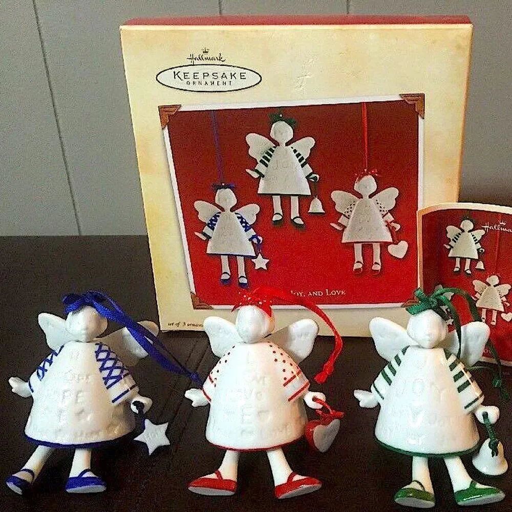 Hallmark Keepsake Ornament: 2002 Hope Joy And Love!